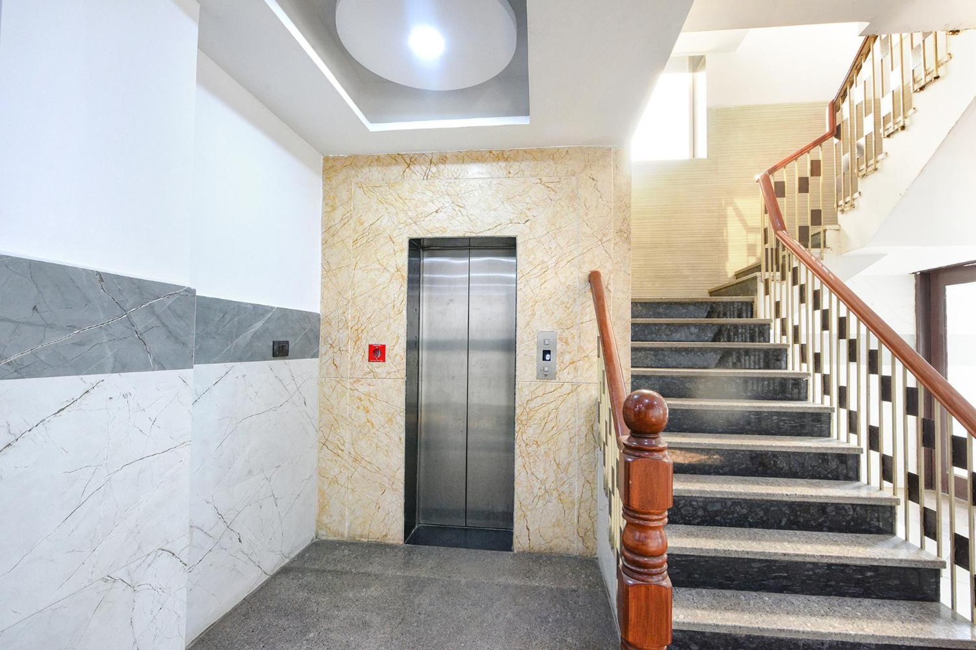 Fabhotel Vibe Noida Kültér fotó